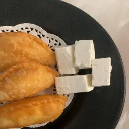 White Special Cheese Puff